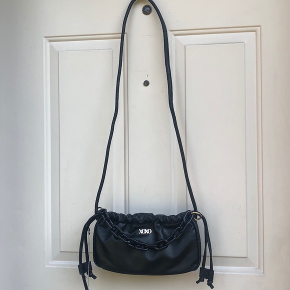 XOXO Soft Vegan Leather can wear in two ways Tote Purse & Crossbody Bag. - Picture 1 of 10